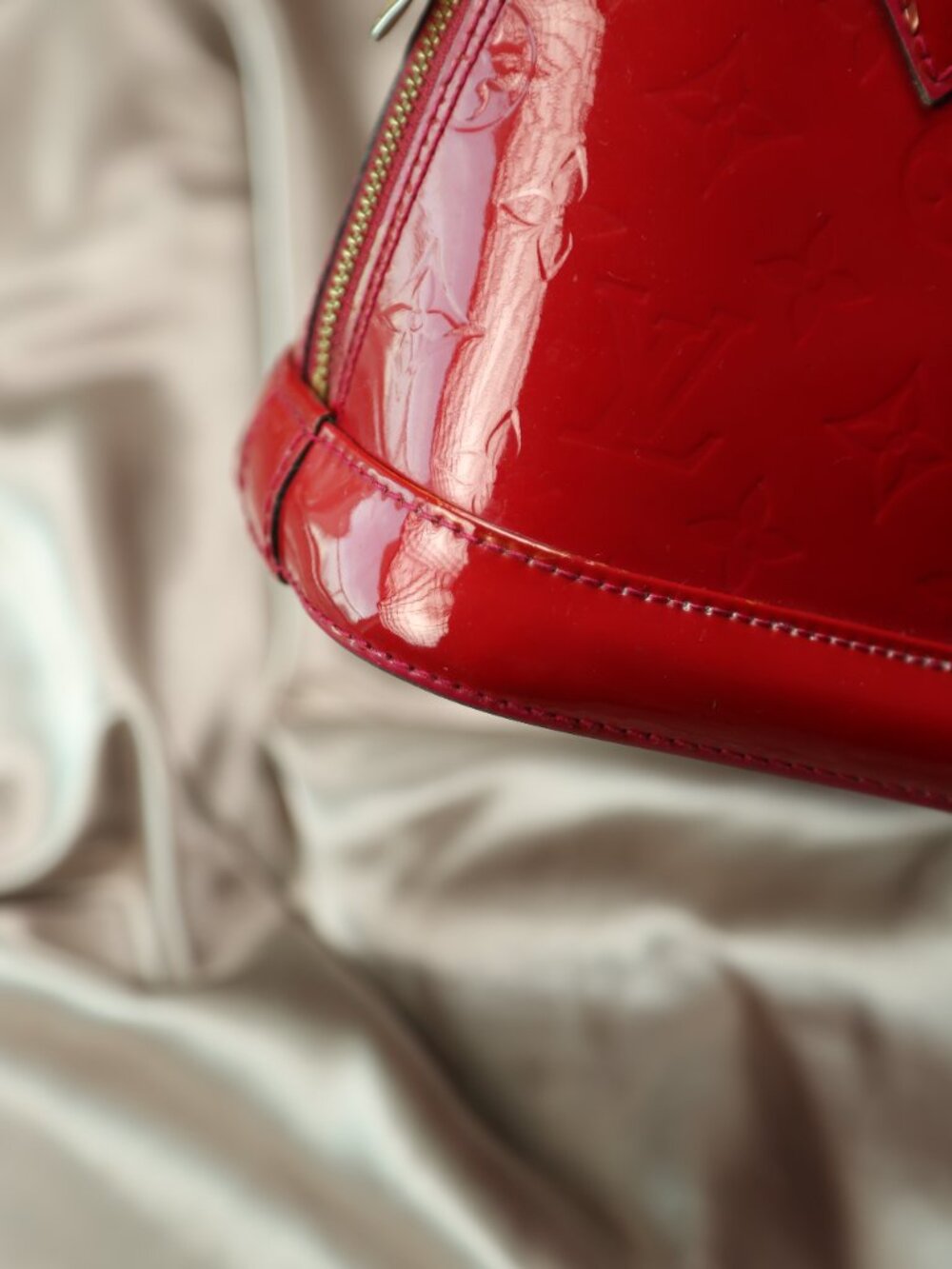 LOUIS VUITTON Alma BB Handbag - Picture 6 of 16